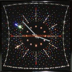 Настенные часы с кристаллами Сваровски